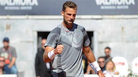 Risultati tennis in tempo reale .